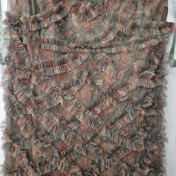 Mac Duggal Floral Print Crew Neck Cap Sleeve Ruffle Embellished Tiered Hem Dress - Picture 5 of 12